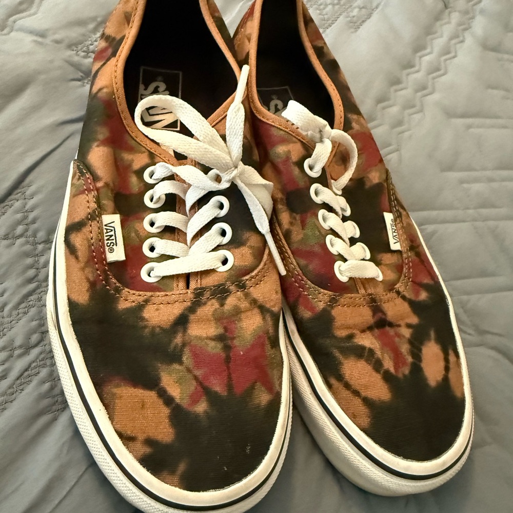 Vans Tie-Dye Sneakers